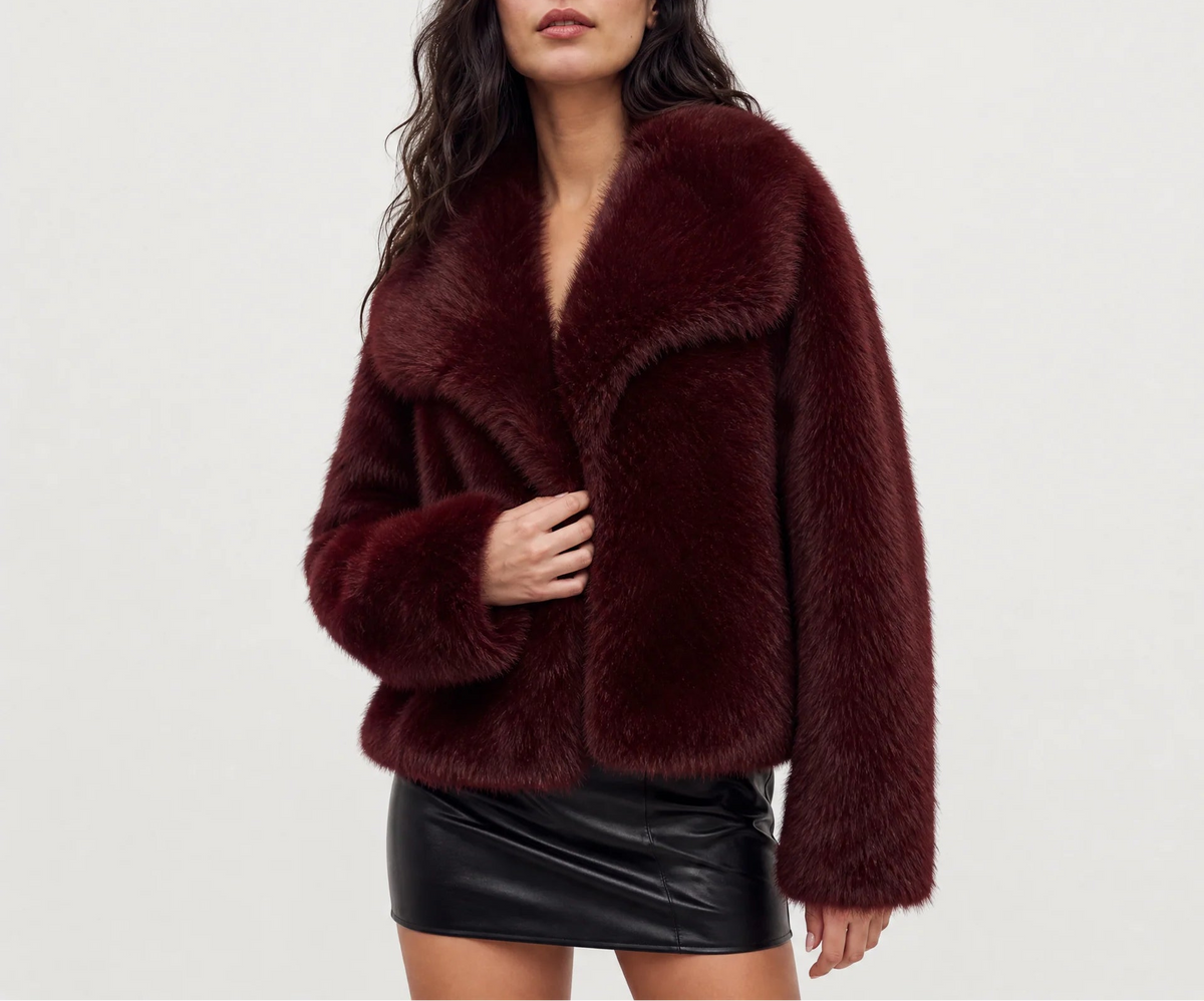Evania | Women's Faux Fur Coat