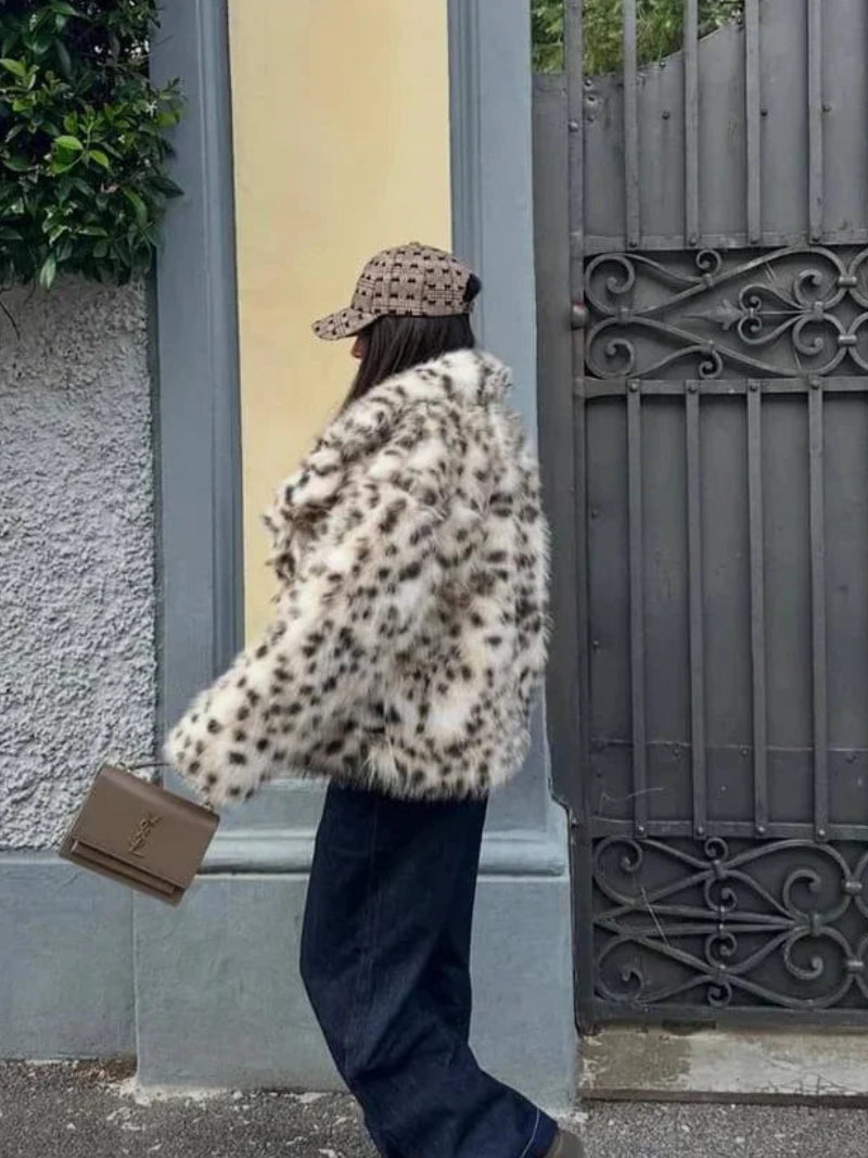 Celine | Women's Faux Fur Coat - Leopard Print