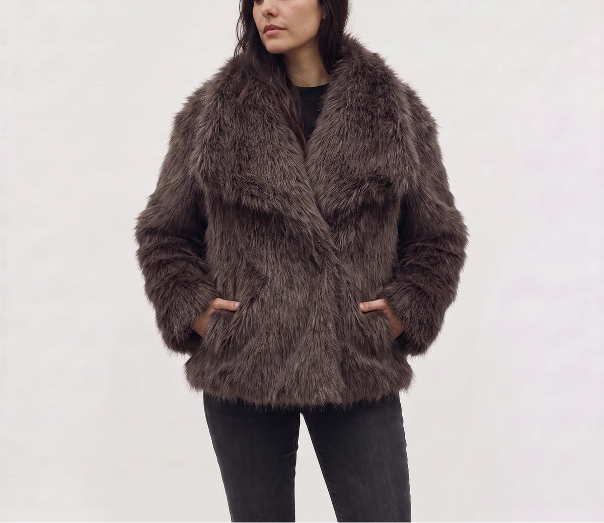 Evelisse | Women's Faux Fur Coat with Oversized Collar