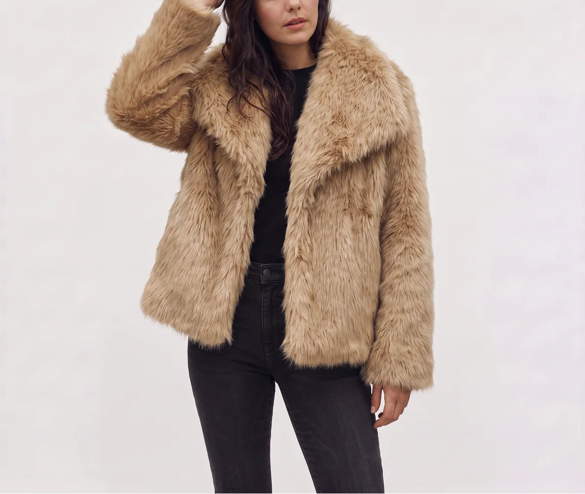 Evelisse | Women's Faux Fur Coat with Oversized Collar