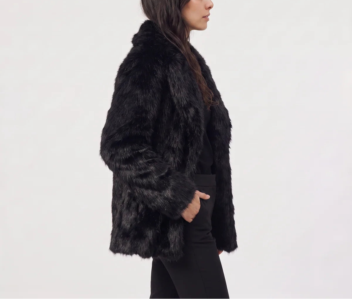 Evelisse | Women's Faux Fur Coat with Oversized Collar
